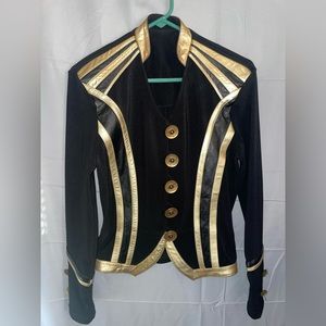 VINTAGE! Beautiful black and gold blazer.